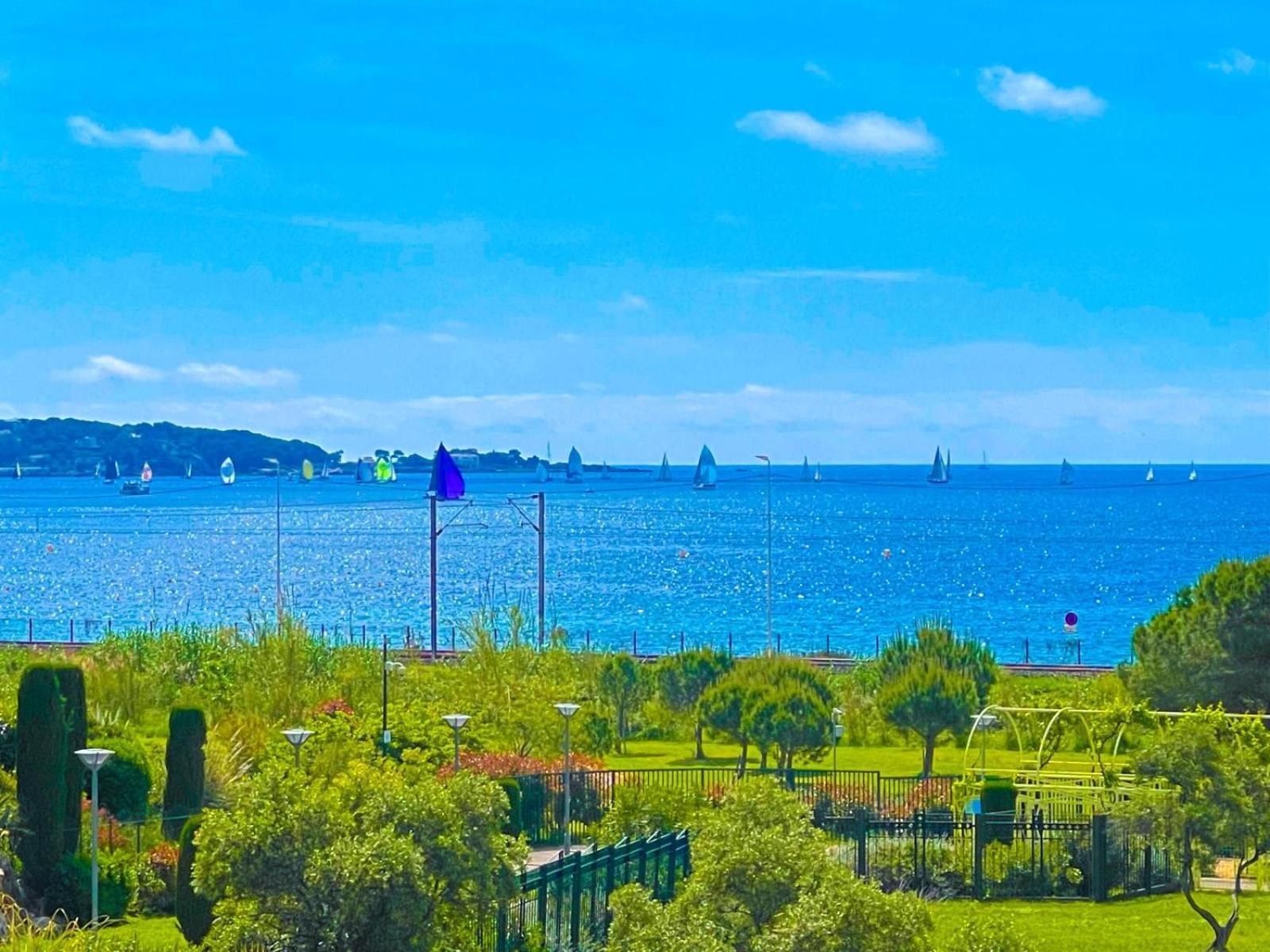 1 Bedroom Sea View, Swimming Pool, Beach On Foot, Parking Antibes Kültér fotó
